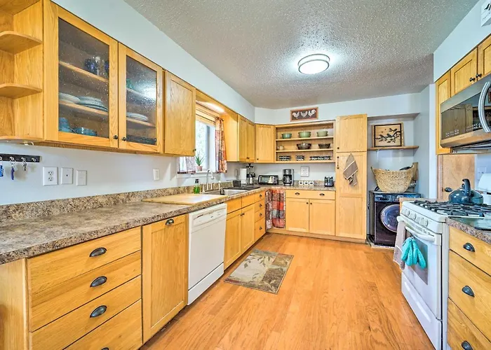 Eco-Friendly Escape In Cortez - Pets Welcome!